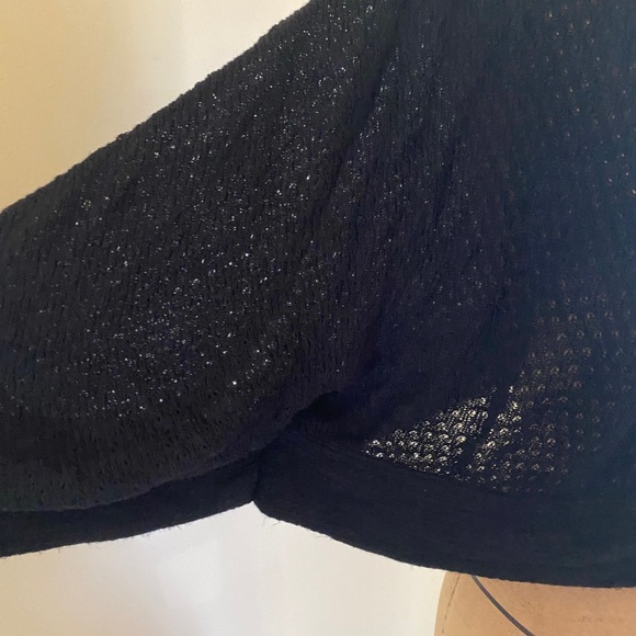 Elizabeth Gillet Shrug - Picture 3 of 4